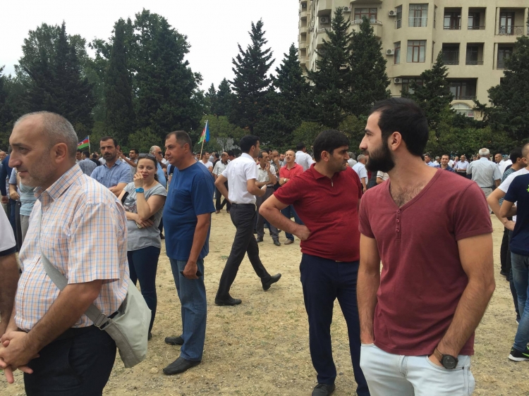 Оппозиция провела митинг против референдума в Азербайджане