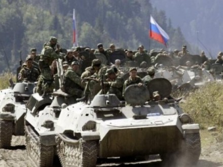 Оккупанты перекрыли заезд в Крым, в районе Джанкоя — танки