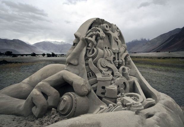 Скульптуры из песка, которые поразят даже самое изощренное воображение (20 фото)