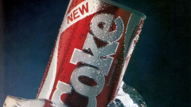 © avclub.com   В конце семидесятых начале восьмидесятых Coca-Сola столкнулась со все более серь