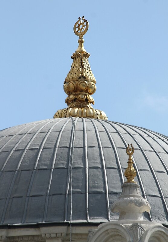 Стамбул, Ортакёй. Большая мечеть Меджидие (Büyük Mecidiye Camii, Ortaköy Camii)