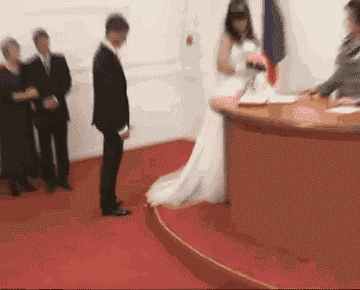 Свадебные приколы в гифках (24 фото)