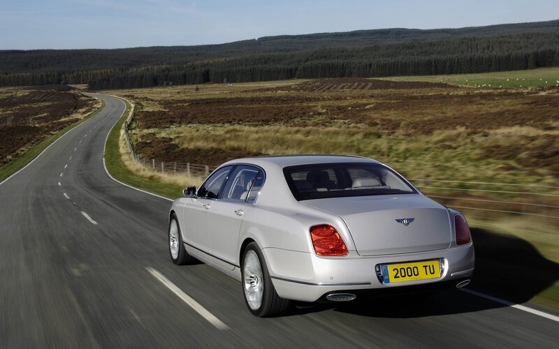 bentley continental flying spur speed country roads