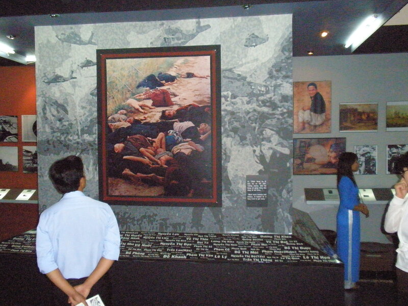 Музей войны в Хошимине