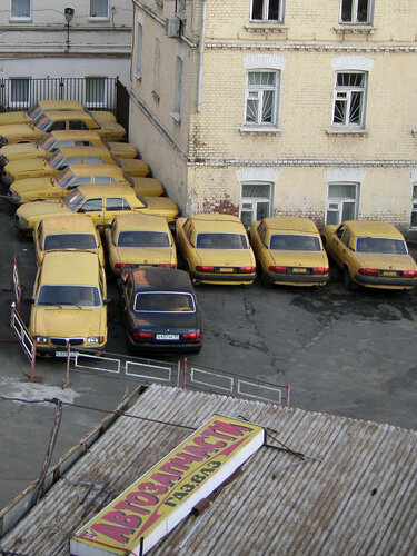 Такси заказывали?)