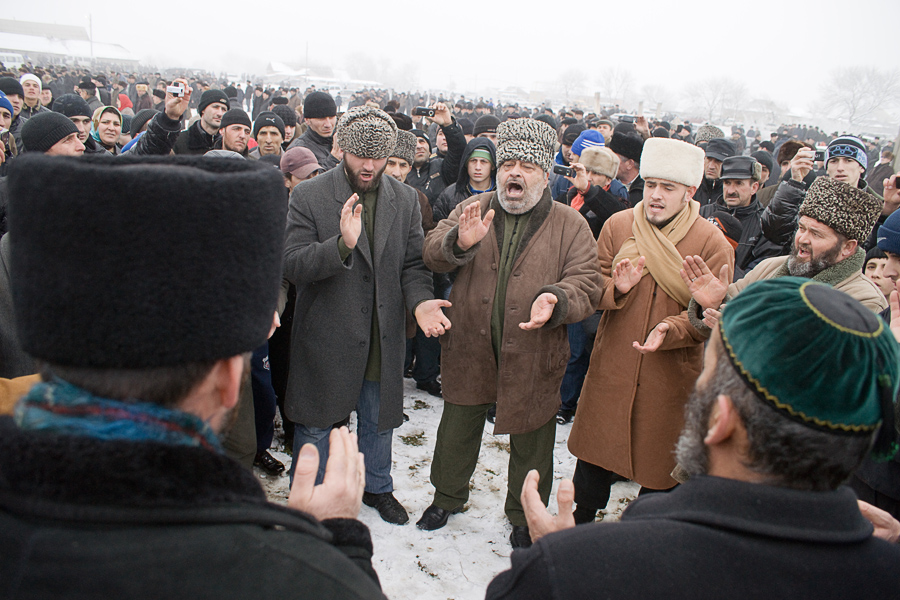 Чечня. 23 февреля 2009. Митинг памяти репрессированных