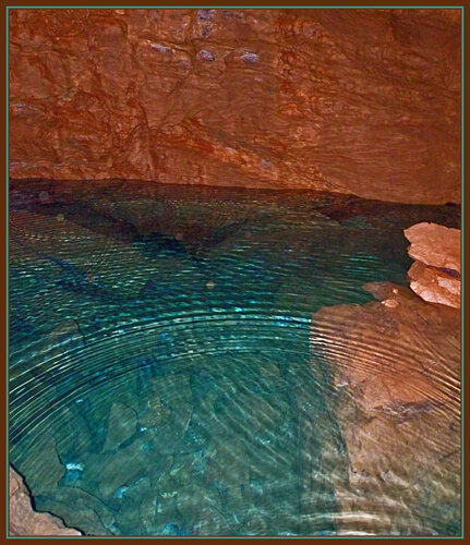 Бульк в подземном озере