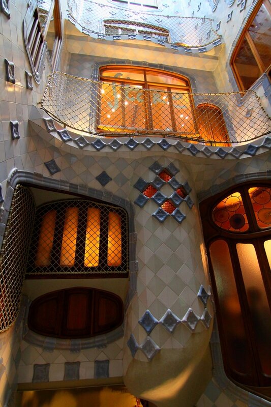 Дом Батльо Антонио Гауди. Барселона
