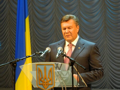 Янукович в Донецке 