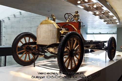 Автомобильный музей марки Mercedes-Benz. Часть 1