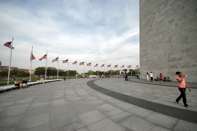 Монумент Вашингтона. Национальная аллея. Вашингтон.