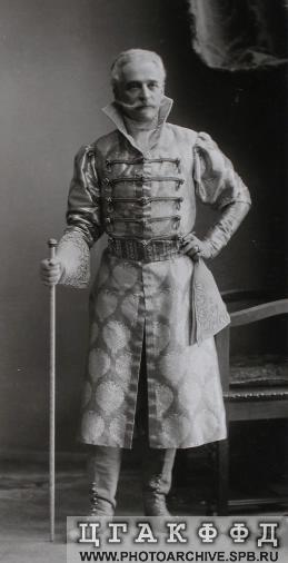 Шталмейстер светлейший князь К.А.Горчаков в костюме боярина времен царя Алексея Михайловича.