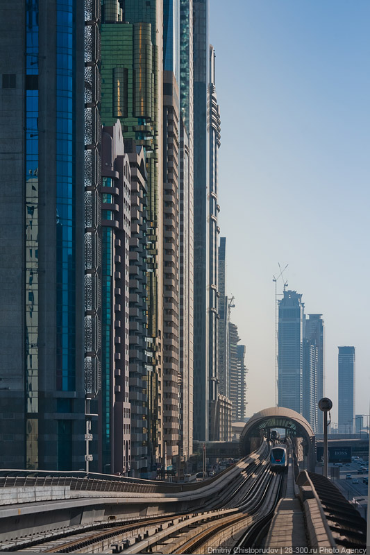 Метро в Дубаи (фото)
