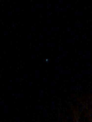 Юпитер в ночном небе