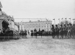 Смотр молодых солдат полка призыва 1912 года.