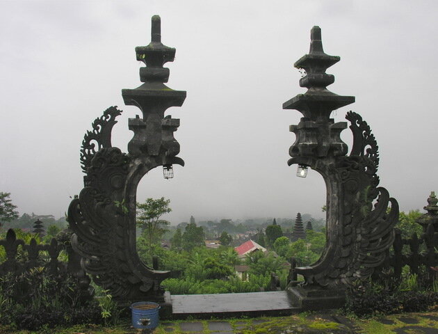 Храм Пура Бесаких (Материнский храм). Бали, Индонезия