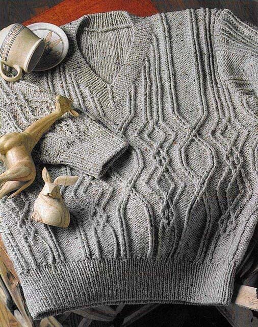 Вязаный мужской пуловер с капюшоном. Уровень сложности: следующий шаг