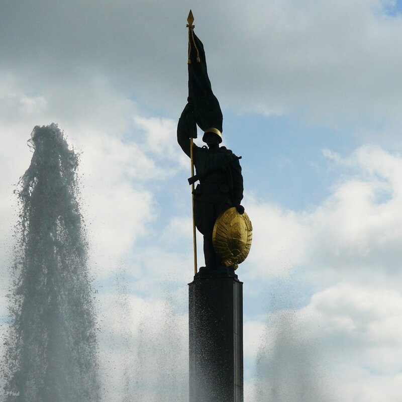 Памятник Советскому солдату.