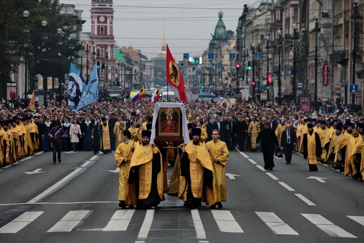 Крестный ход в память святого Александра Невского. 12 сентября 2014 года. Санкт Петербург. Россия