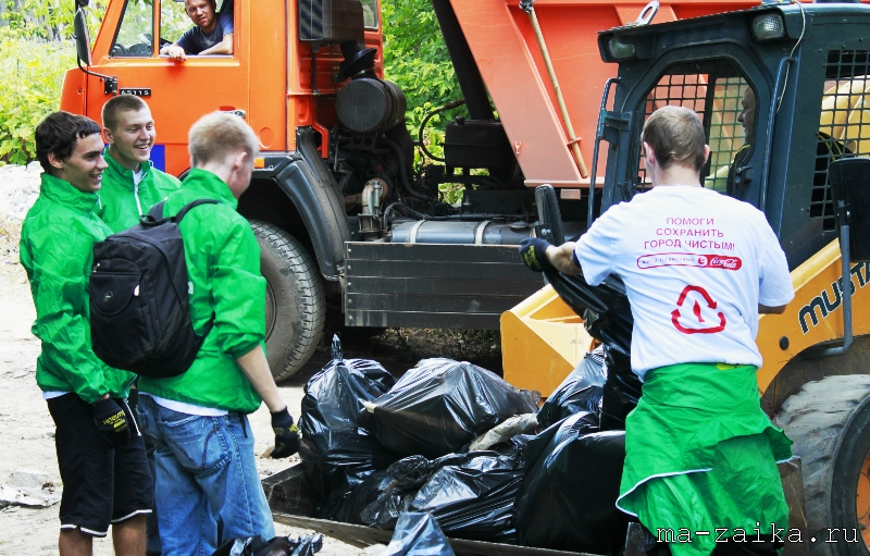 Всероссийская акция 'Блогер против мусора', Саратов, 6 августа 2011 года