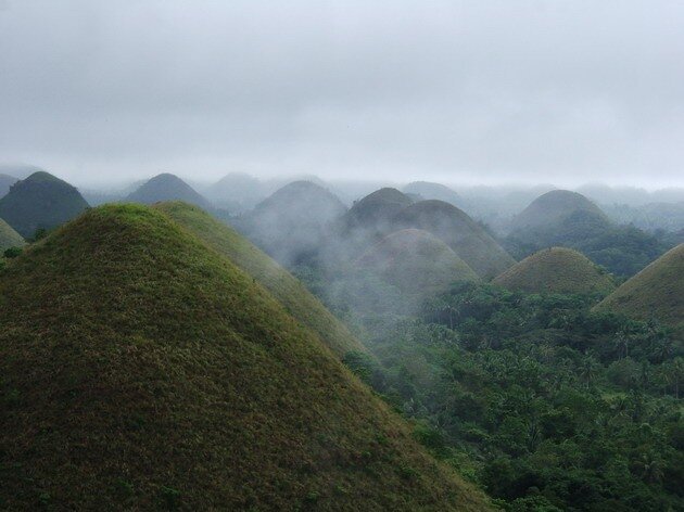 Шоколадные холмы (Chocolate Hills) на Филиппинах