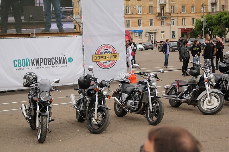 мотоциклы на мотослете «Союз Счастливцев»