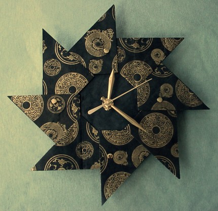 Часы из оригами