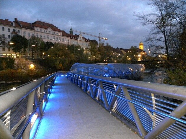 Murinsel – мост в Граце