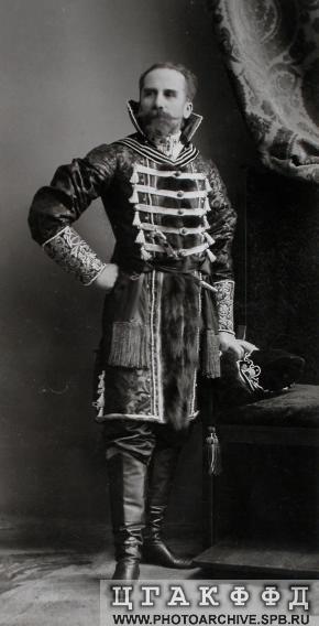 Барон генерал-майор, начальник придворного оркестра Константин Карлович (Константин Николай) фон Штакельберг в костюме боярина XVII века.