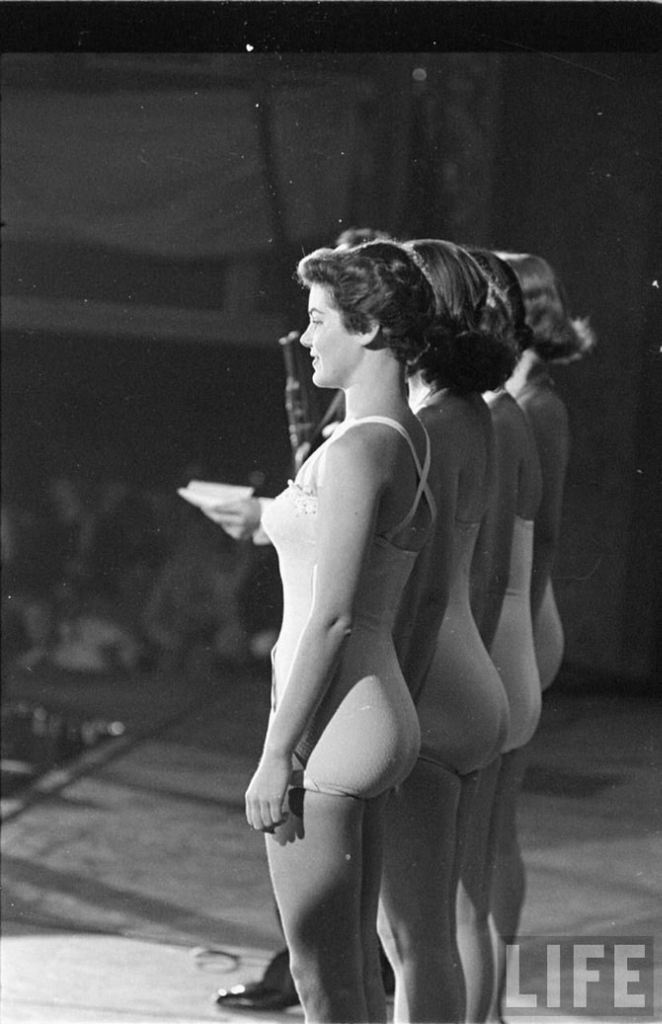 Мисс вселенная - 1953 год