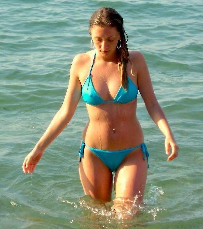 Single Russian Woman In Bikini