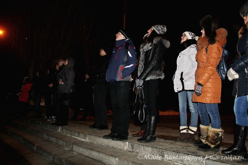 Запуск небесных фонариков в День всех влюблённых, Саратов, 14 февраля 2013 года