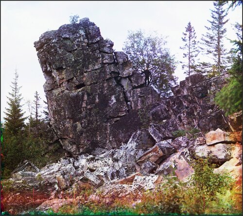 Скала на Тяжелом железном руднике