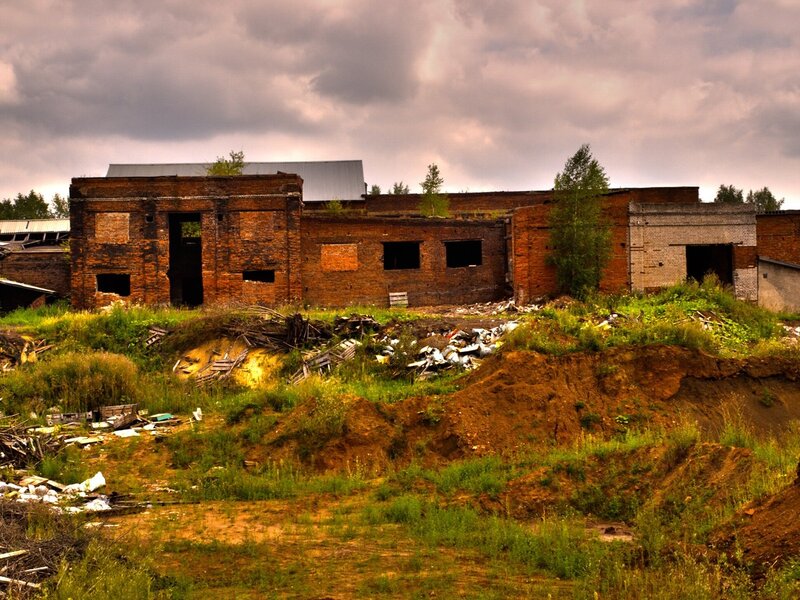Развалины кирпичного завода