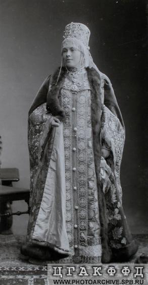 Графиня Н.Ф.Карлова в костюме боярыни XVII века.