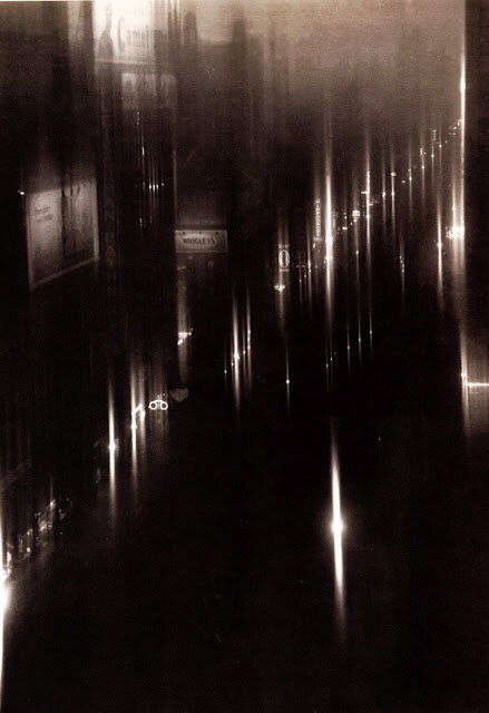 On Fortieth Street, New York, 1925