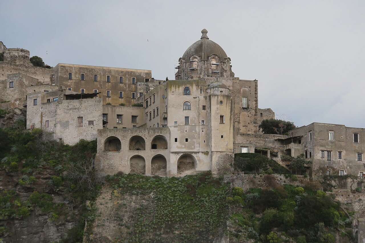 Искья. Арагонский замок. Церковь Непорочного зачатия (Chiesa dell'Immacolata)