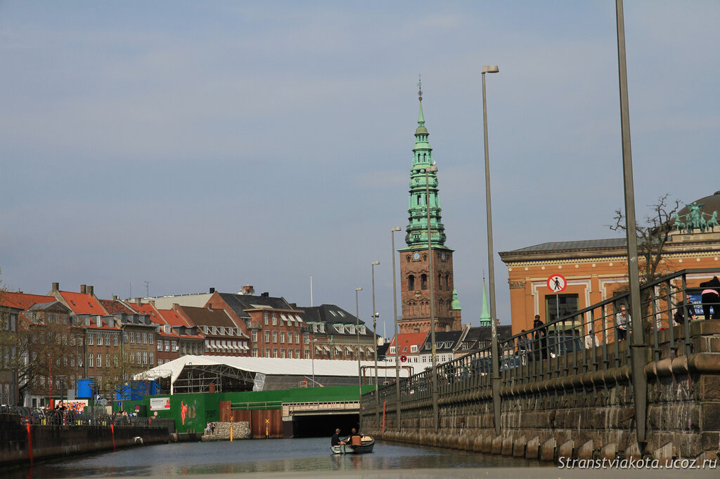 Прогулки на кораблике по каналам Копенгагена