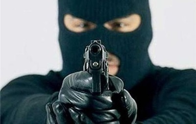 Восемь мужчин в масках совершили разбойное нападение в Тернопольской области