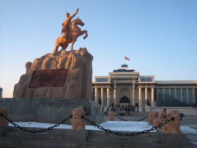 Площадь Сухэ-Батора. Улан-Батор, Монголия