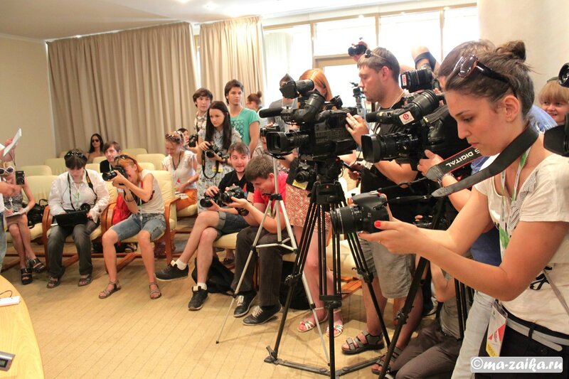 На пресс-конференции 'RED ROCKS TOUR', Саратов, гостиница 'Жемчужина', 12 мая 2012 года