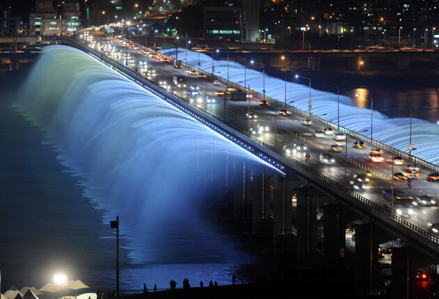 Мост Банпо. Сеул, Южная Корея