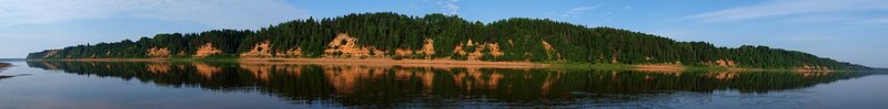 Панорама коренного берега реки Вятки и Сокольей горы