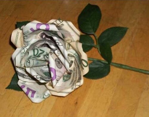 Розы из денег