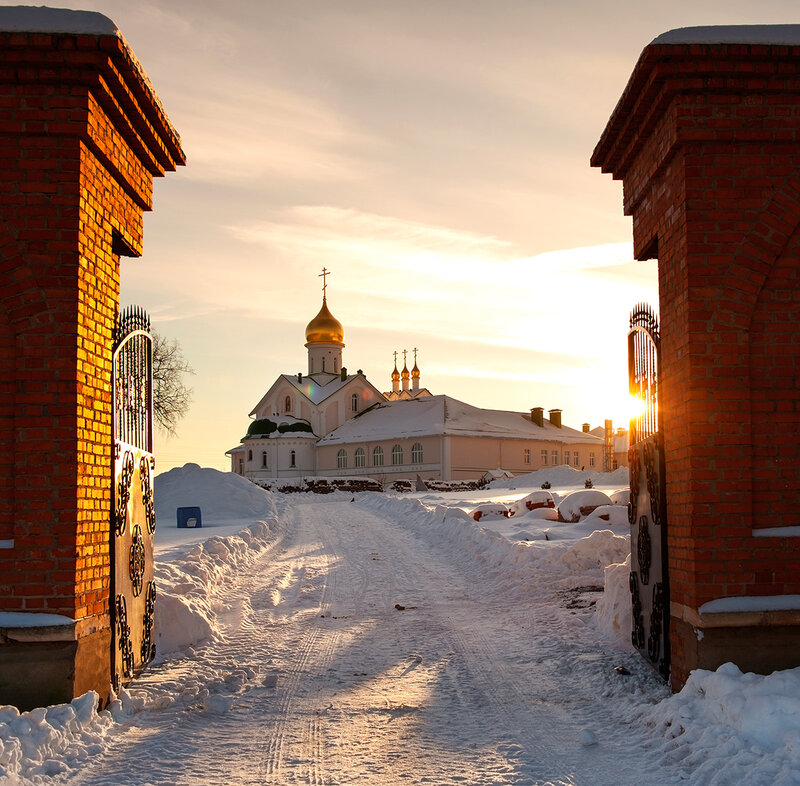 Старо-Голутвин Богоявленский монастырь в Коломне