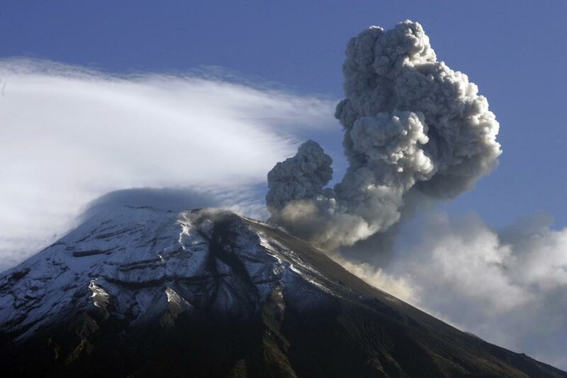 В Эквадоре снова ожил вулкан Тунгурауа (Tungurahua)