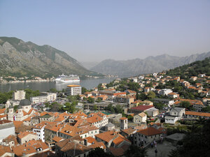 Montenegro - страна черных гор, цветущих олеандров, горных серпантинов. 0_a9e40_55f7d225_M