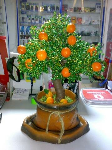 Мастерим новогоднее деревце из мандаринов