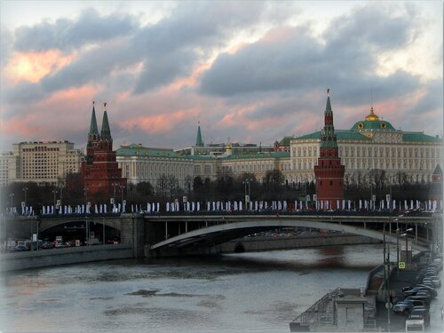 Москва вечерняя..