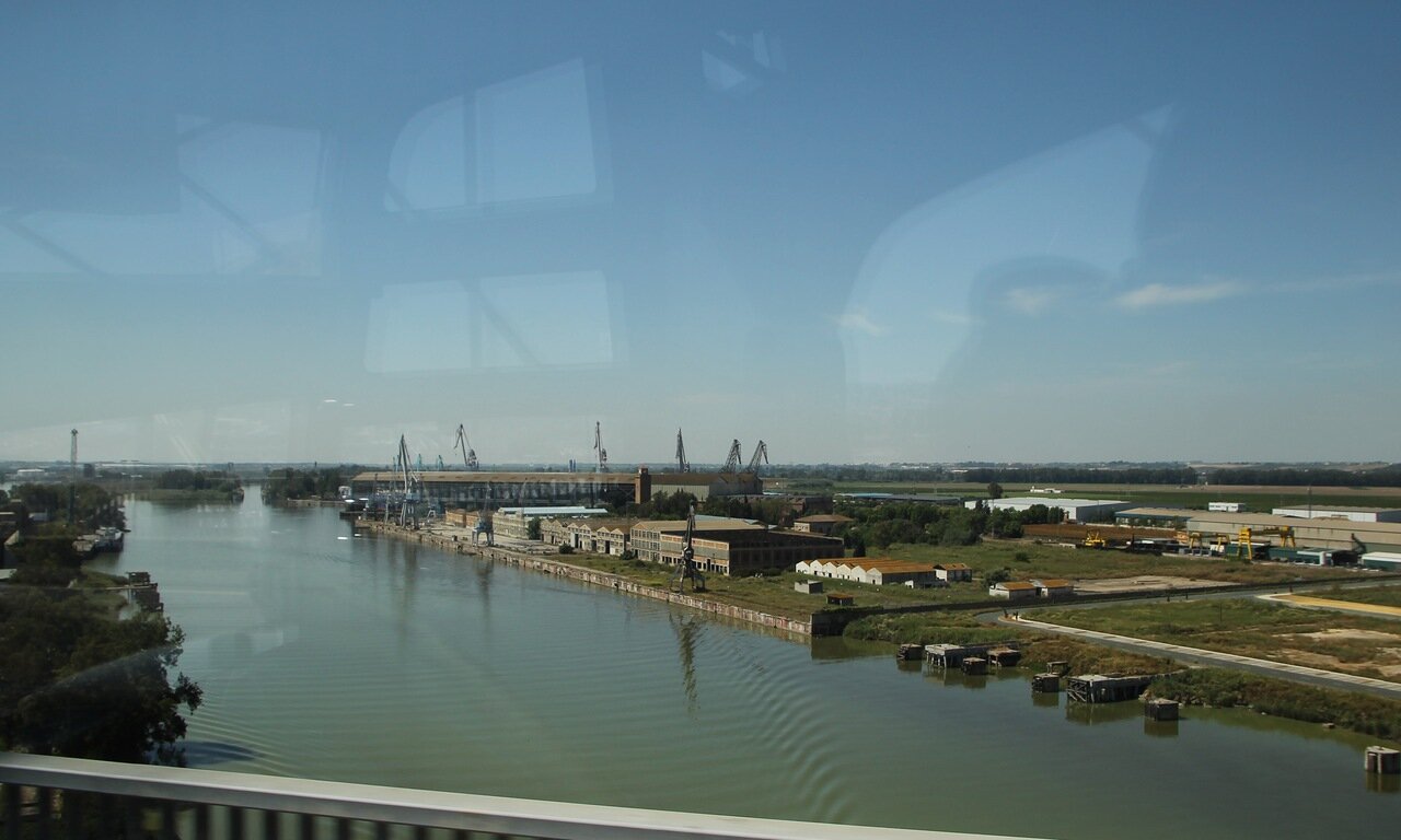Севилья. Канал Альфонсо XII (Canal de Alfonso XII). Речной порт